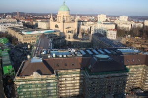 2012-12-03 Stadtschloss Potsdam Neubau Landtag St Nikolai Altes Rathaus Ansicht von oben