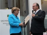 Angela Merkel, Reiner Haseloff Geschenk Kultursommernacht Vertretung des Landes Sachsen Anhalt beim Bund Berlin