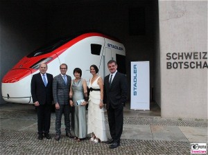 Axel A. Weber, Alexander Dobrindt, Doris Leuthard, Christine Schraner Burgener, Peter Spuhler Fahrsimulator Giruno Stadler Rail Triebkopf Gotthard Basistunnel Schweizer Botschaft Berlin Soiree Suisse Gottardo