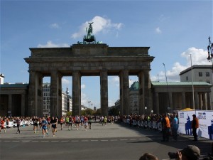 Brandenburger Tor 39 BMW Berlin Marathon Strasse des 17 Juni 30. 9. 2012