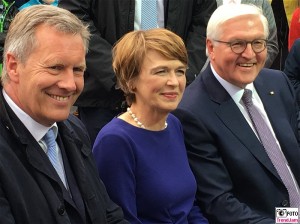 Christian Wulff, Elke Buedenbender, BPr Frank-Walter Steinmeier Gesicht Kopf Promi Buergerfest Schloss Garten Bellevue Berlin Bundespraesident Tag der offenen Tuer Berichterstatter