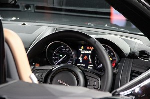 Cockpit F TYPE Praesentation Vorstellung Hamburg Museum Prototyp