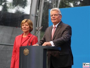 Daniela Schadt, Joachim Gauck Buehne Promi Schloss Bellevue Berlin Bundespraesident Buergerfest Park Ehrenamt