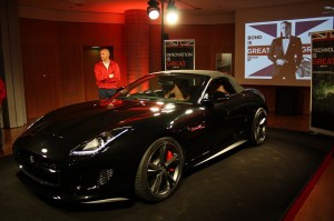 F TYPE Verdeck Cabrio Praesentation Roadster Vorstellung Britische Botschaft Berlin 2013