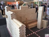 Hexagon massiv Holz bautec Messe Berlin Fachmesse Funkturm Bau Gebaeude Ausruestung Berichterstatter