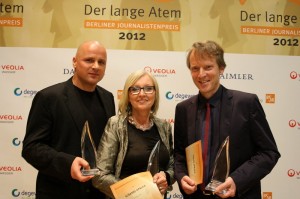 Jens Weinreich Susanne Opalka Frank Jansen Preistraeger Der Lange Atem Berliner Journalistenpreis 2012