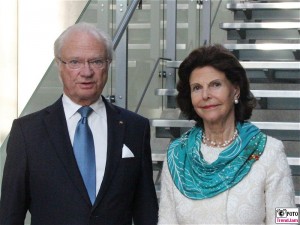 König von Schweden Carl Gustaf Bernadotte, Königin Sylvia von Schweden Gesicht Kopf Promi Felleshus Gemeinschaftshaus Nordische Botschaften Berichterstatter