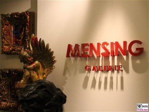 Logo Schrift Mensing Galerie Glööckler Harald Friedrichstraße 71 Quartier 206 Berlin 10117