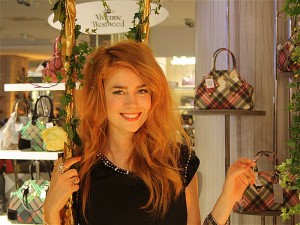 Palina Rojinski Eroeffnung neues Erdgeschoss Galeries Lafayette Berlin Friedrichstrasse Reopening