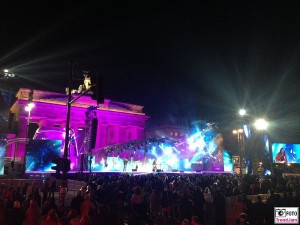 Publikum Brandenburger Tor Buehne ELO Fest zum Tag der deutschen Einheit Platz des 18 Maerz