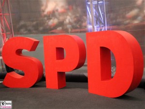 SPD Logo Buchstaben Programmkonferenz Europa SPD Berlin Gasometer Berichterstatter