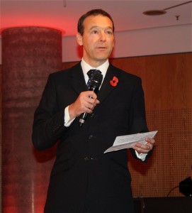 Sir Simon McDonald F TYPE presentation british embassy Botschaft Berlin Botschafter Jaguar 2012