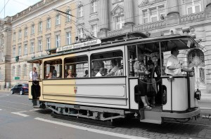 Straßenbahn Potsdam Berliner Straße Richtung Glienicker Brücke Lindner Triebwagen 1907 zweiachsiger Motorwagen