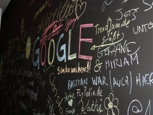 TrendJam-de und FlyPedia-de gruessen google zum Geburtstag
