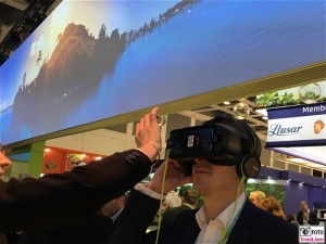 Virtuelle Realitaet Brille VR Fruit Logistica Messe Berlin Berichterstatter