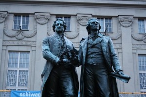 Weimar Goethe Schiller Denkmal Deutschen Nationaltheater Theaterplatz