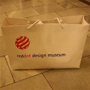 reddot design museum Papier Papp tasche