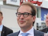 Alexander Dobrindt Gesicht face Kopf Rundgang ILA Berlin BER Schoenefeld International Aerospace Exhibition