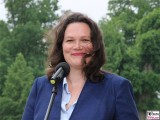 Andrea Nahles Gesicht face Kopf Promi Arbeits Sozialministerin Kabinett Merkel Klausur Tagung Garten Schloss Meseberg Gaestehaus Bundesregierung