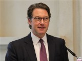 BM Andreas Scheuer Gesicht Pressekonferenz BMWi BMVI Wirtschaftsministerium Berlin Scharnhorststr Invalidenstr Berichterstattung TrendJam