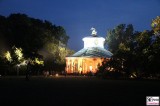 Chinesisches Teehaus Gold Lampen Garten Sanssouci Skulpturen Schloessernacht Beleuchtung Illumination Potsdam Schlosspark