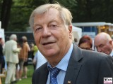 Eberhard Diepgen Gesicht Portrait Promi ehem. reg. Buergermeister CDU Schloss Bellevue Buergerfest Schlosspark Berlin Bundespraesident Berichterstatter