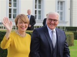 Elke Buedenbender, Frank-Walter Steinmeier Bundespraesident Gesicht Buergerfest Amtssitz Schloss Bellevue Berlin Berichterstattung TrendJam