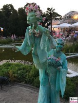 Figur Elfe Animation Schauspieler Botanische Nacht Berlin Dahlem Botanischer Garten Magische Natur Welten Berichterstatter