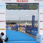 Jan Buerger Evgenii Smirnov Peter Rudolph Zieleinlauf Ironman 70.3 Berlin Triathlon 2013 Tempelhof