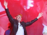 Otto Waalkes Buehne-winkt Promi-Panik-Rocker-Waldbuehne-Arena-Berlin-Berichterstatter