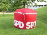 SPD Prandenburg logo Wuerfel Ico Aufsteller Sommer Jubilaeum Volkspark Buga Potsdam Fest Feier Partei