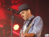 Sven Lauer Gesicht gitarre face Promi Fanmeile Brandenburger Tor Fest zum Tag der Deutschen Einheit Platz des 18 Maerz Berlin