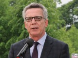 Thomas de Maizière Gesicht Kopf face Promi Kabinett Merkel Klausur Tagung Garten Schloss Meseberg Gästehaus Bundesregierung