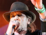 Udo Lindenberg Gesicht Promi face gruenes Armband PanikRocker OlympiaStadion Tour Arena Berlin